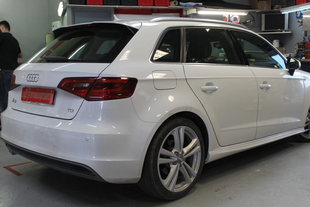 Audi A3 Sportback : radars avant et arrière activés au freinage