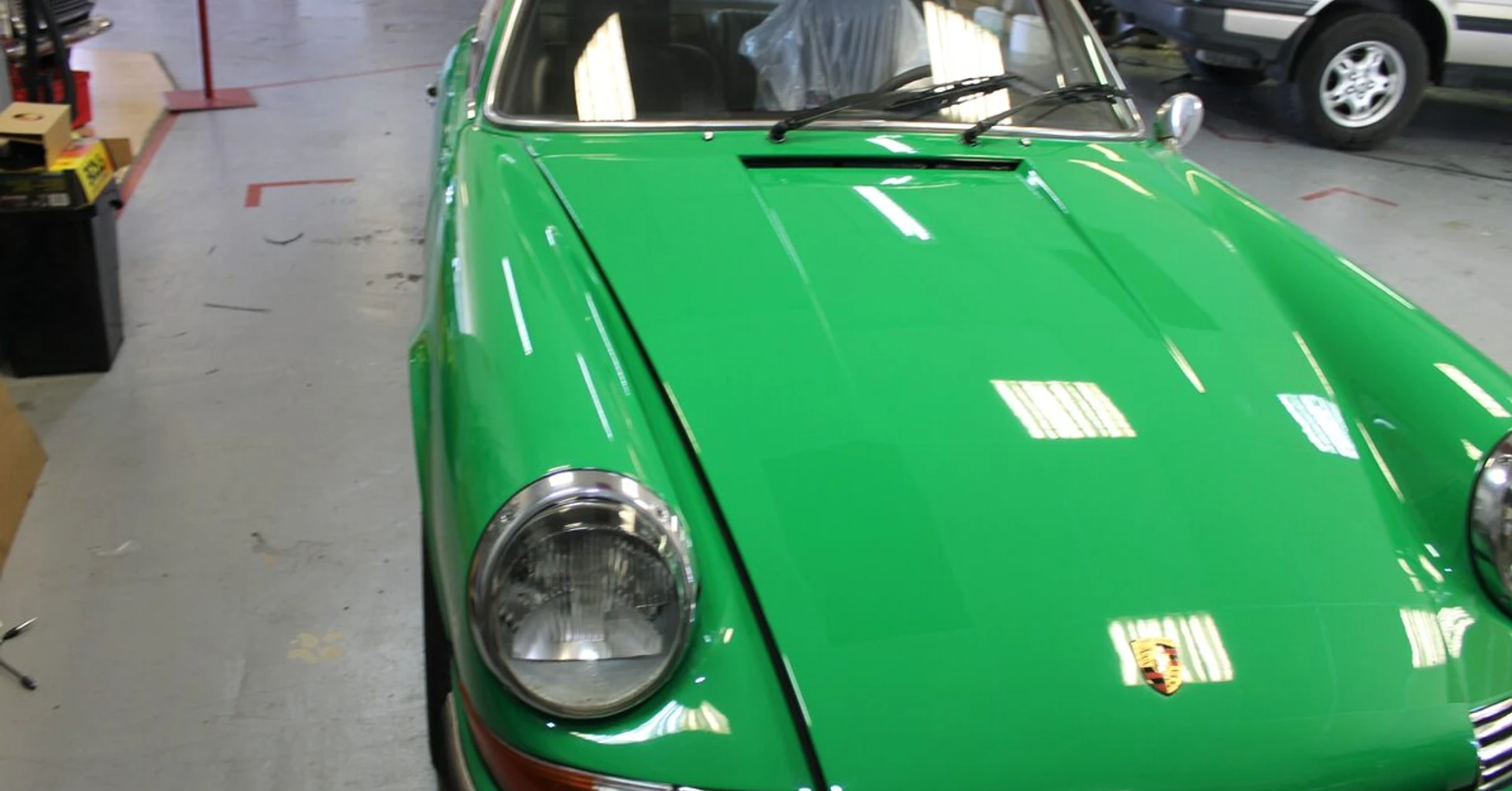 Porsche 911 2.2 L 1970 : Bluetooth et haut-parleurs BLAM
