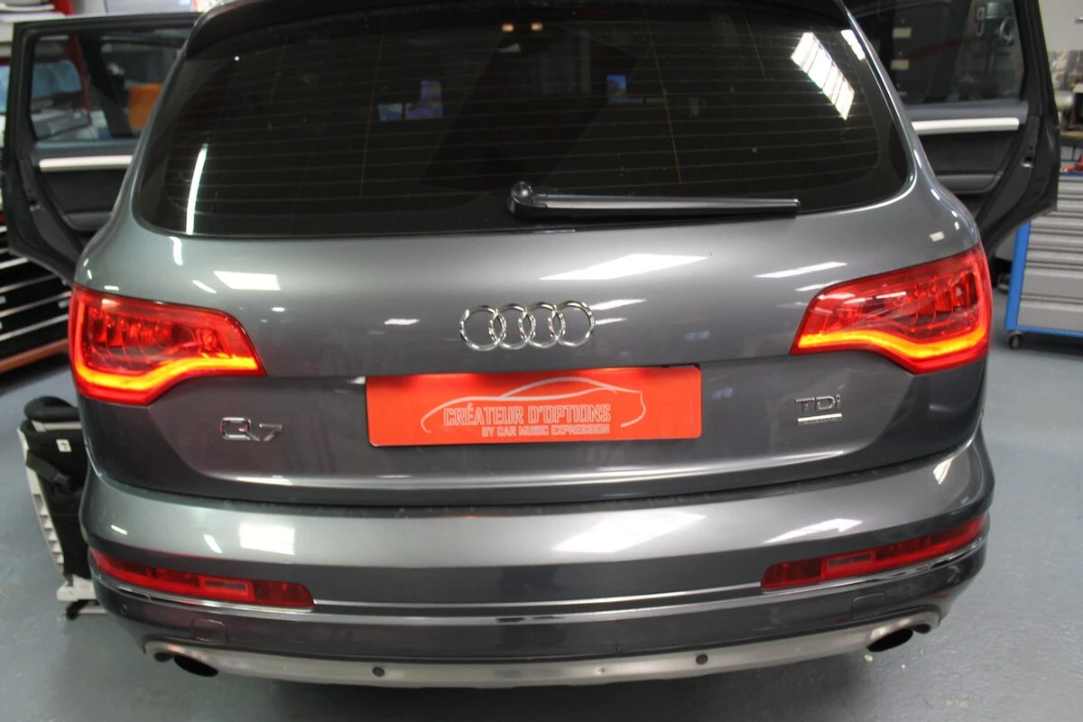 Audi Q7 : écrans tablettes Android sur les appuie-tête