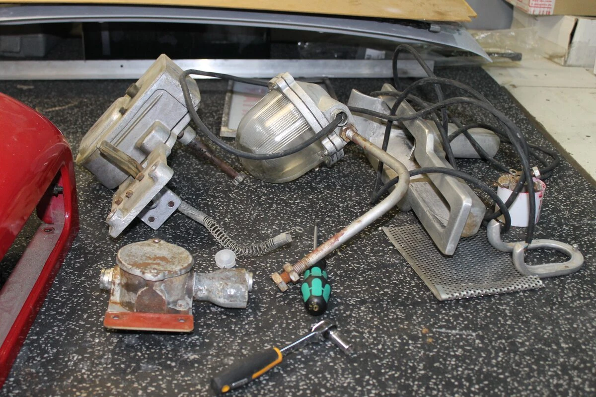 Restauration d'une pompe à essence Aster de 1956