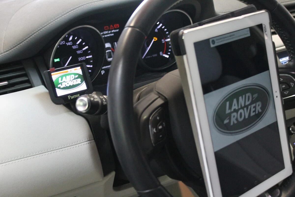 Range Rover Evoque : création de l'option streaming Bluetooth