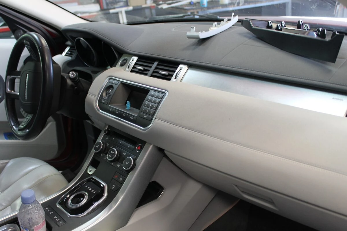 Range Rover Evoque : création de l'option streaming Bluetooth
