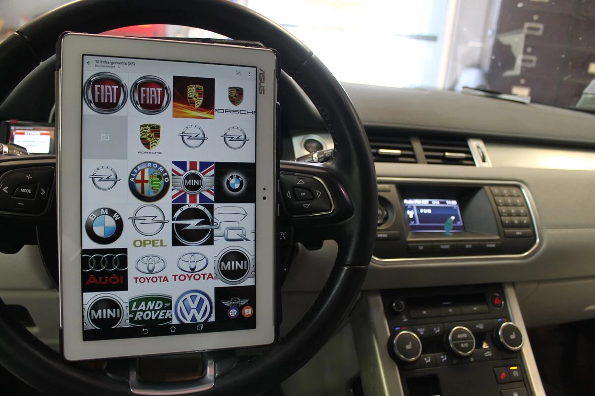 Range Rover Evoque : création de l'option streaming Bluetooth