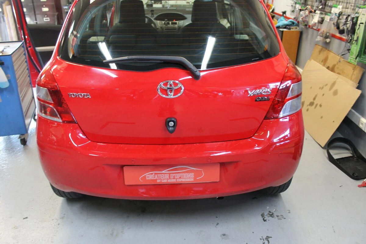 Toyota Yaris : autoradio Kenwood DDX4018BT à écran tactile