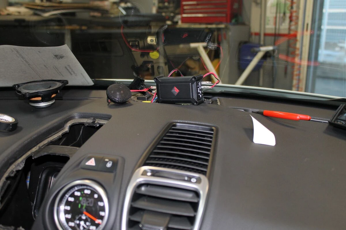 Porsche Boxster 2014 : système hi-fi complet sur mesure