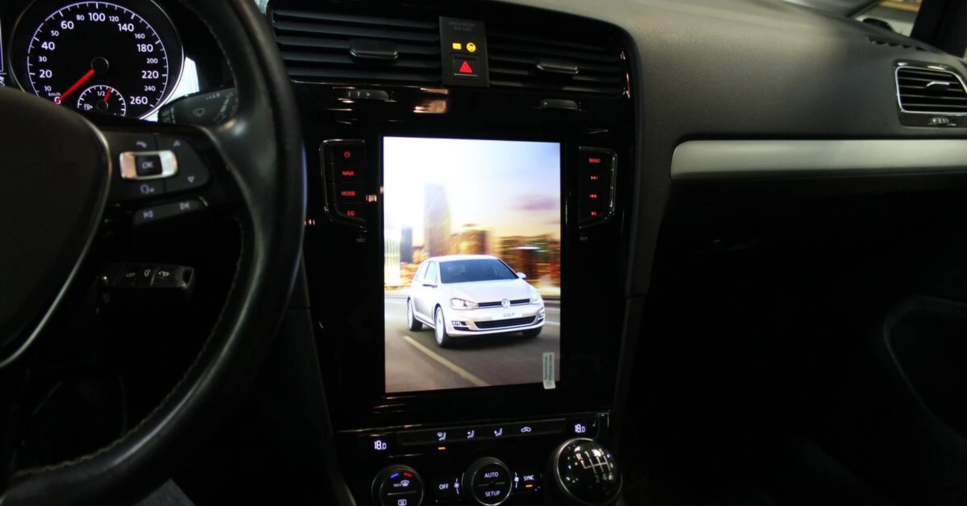 Golf 7 : grand écran vertical Android et caméra de recul