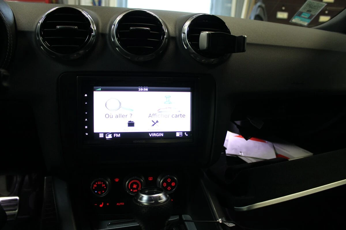 Audi TT : GPS Kenwood DNX5180BTS avec sono Bose conservée