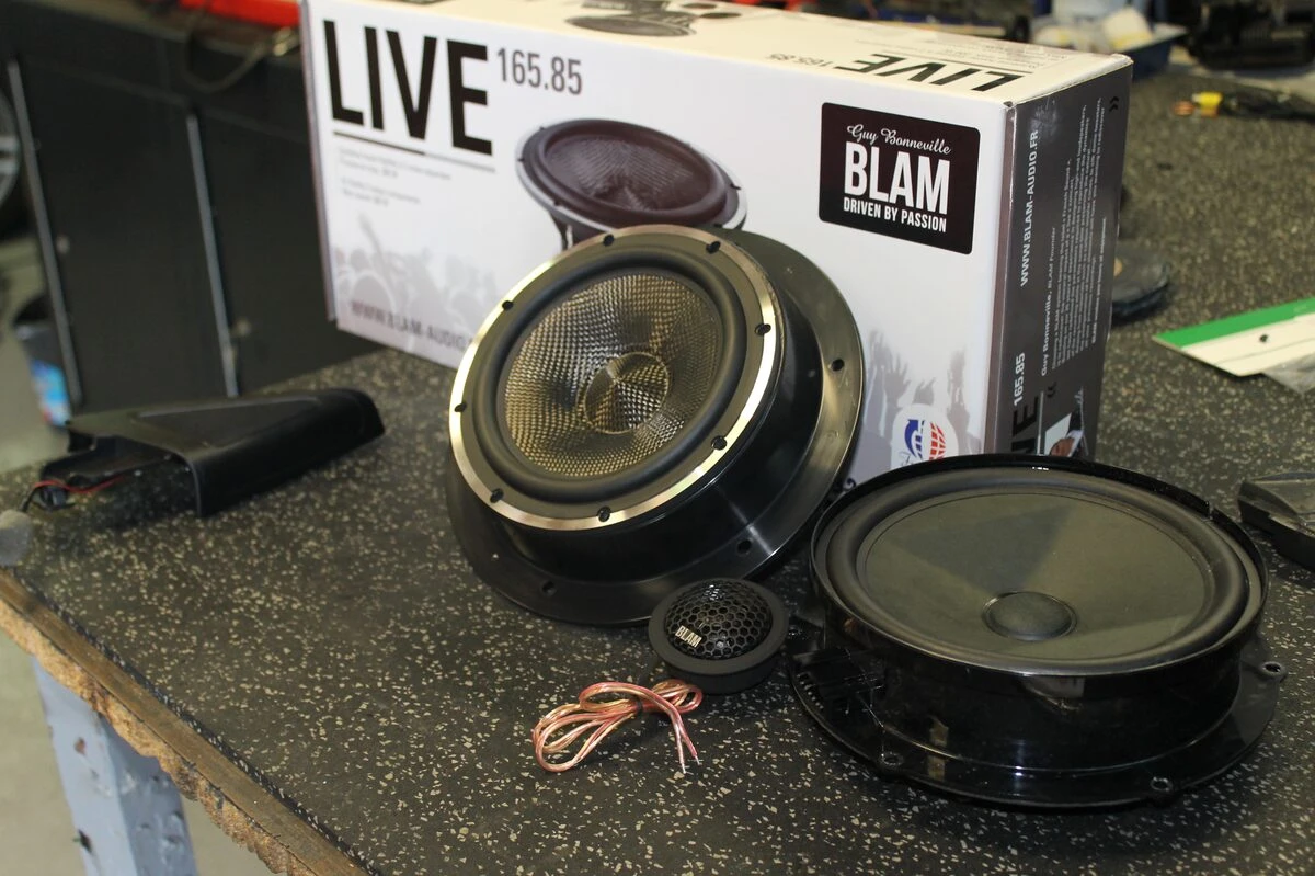 Volkswagen Beetle : ampli DSP Match, caisson et BLAM Live 165.85