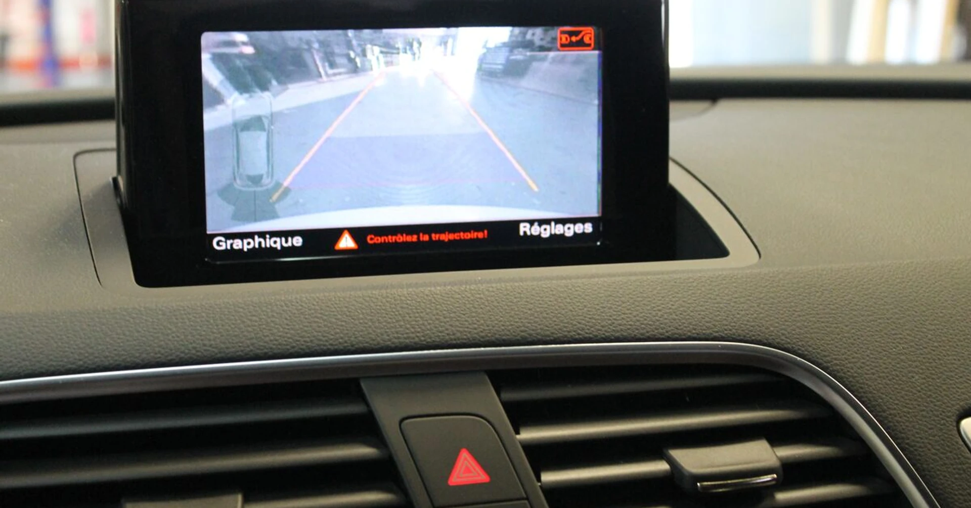 Audi Q3 : caméra de recul, codage MMI et radars avant