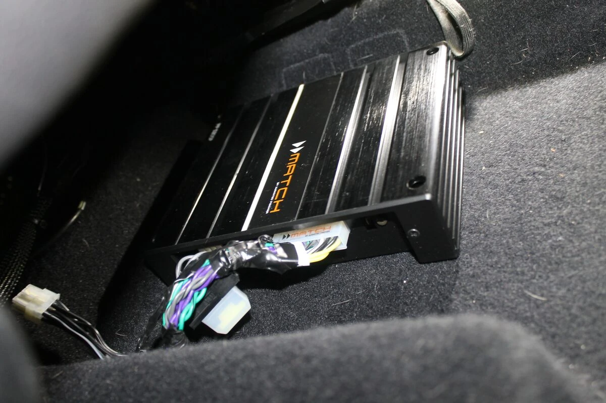 Volkswagen Beetle : ampli DSP Match, caisson et BLAM Live 165.85