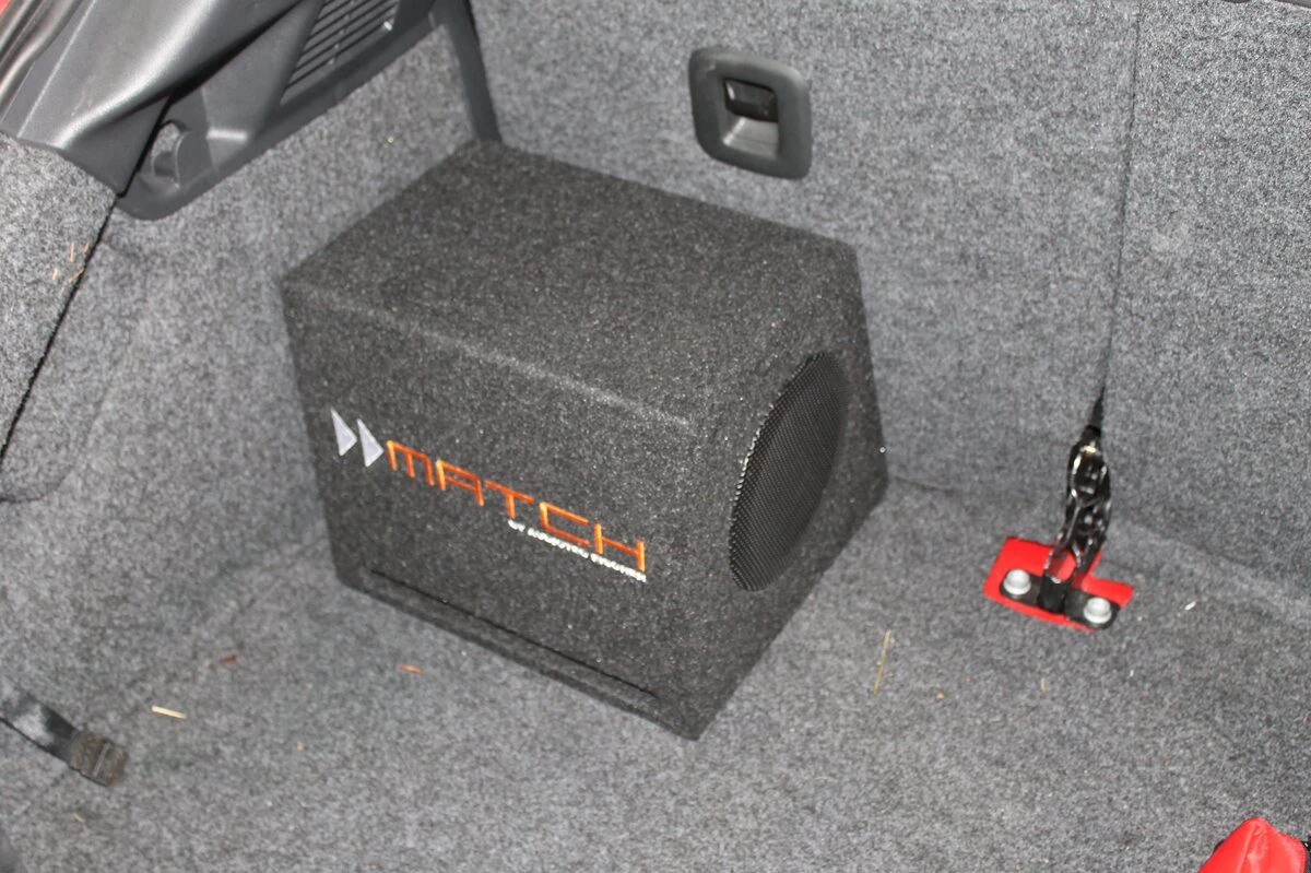 Volkswagen Beetle : ampli DSP Match, caisson et BLAM Live 165.85