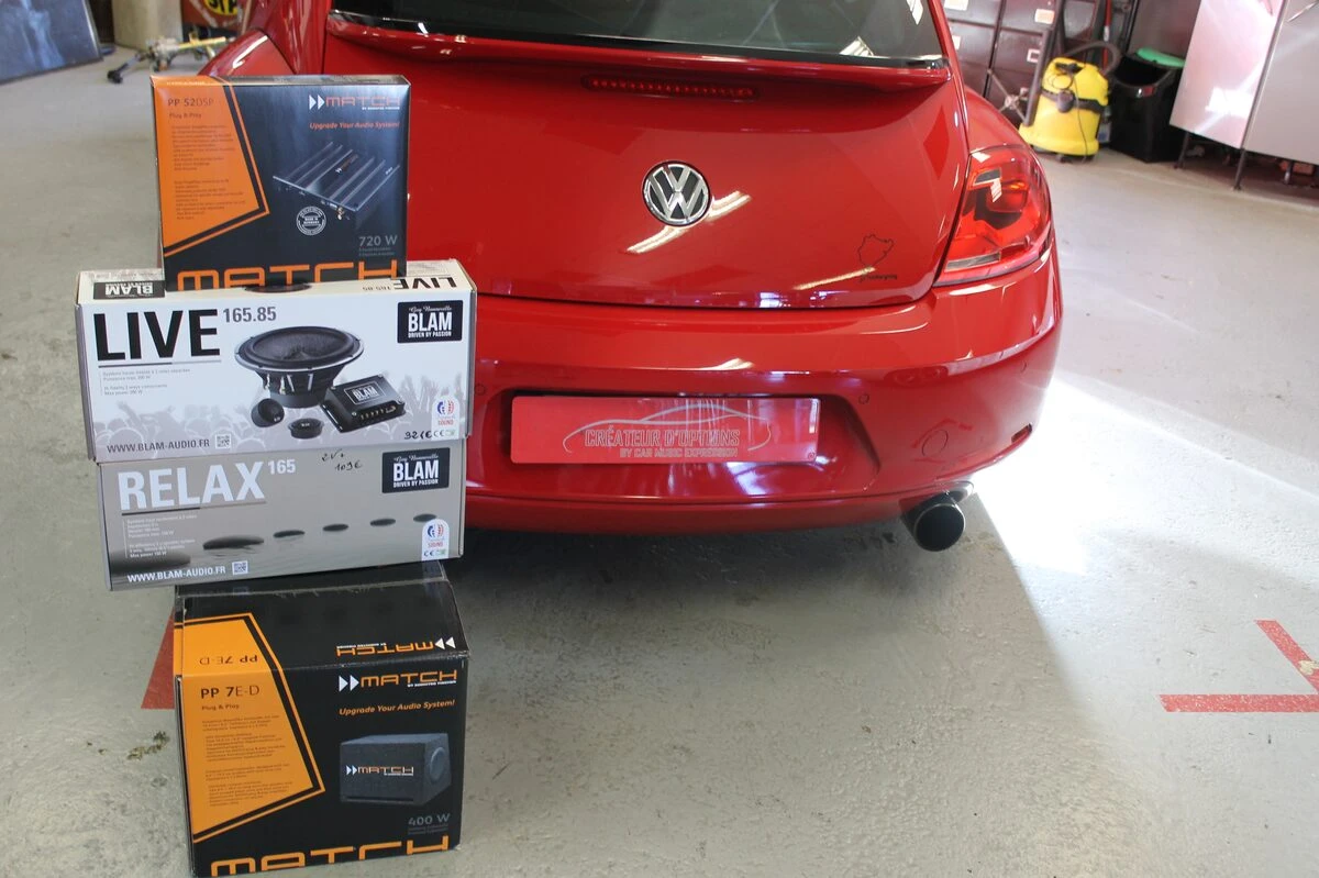Volkswagen Beetle : ampli DSP Match, caisson et BLAM Live 165.85