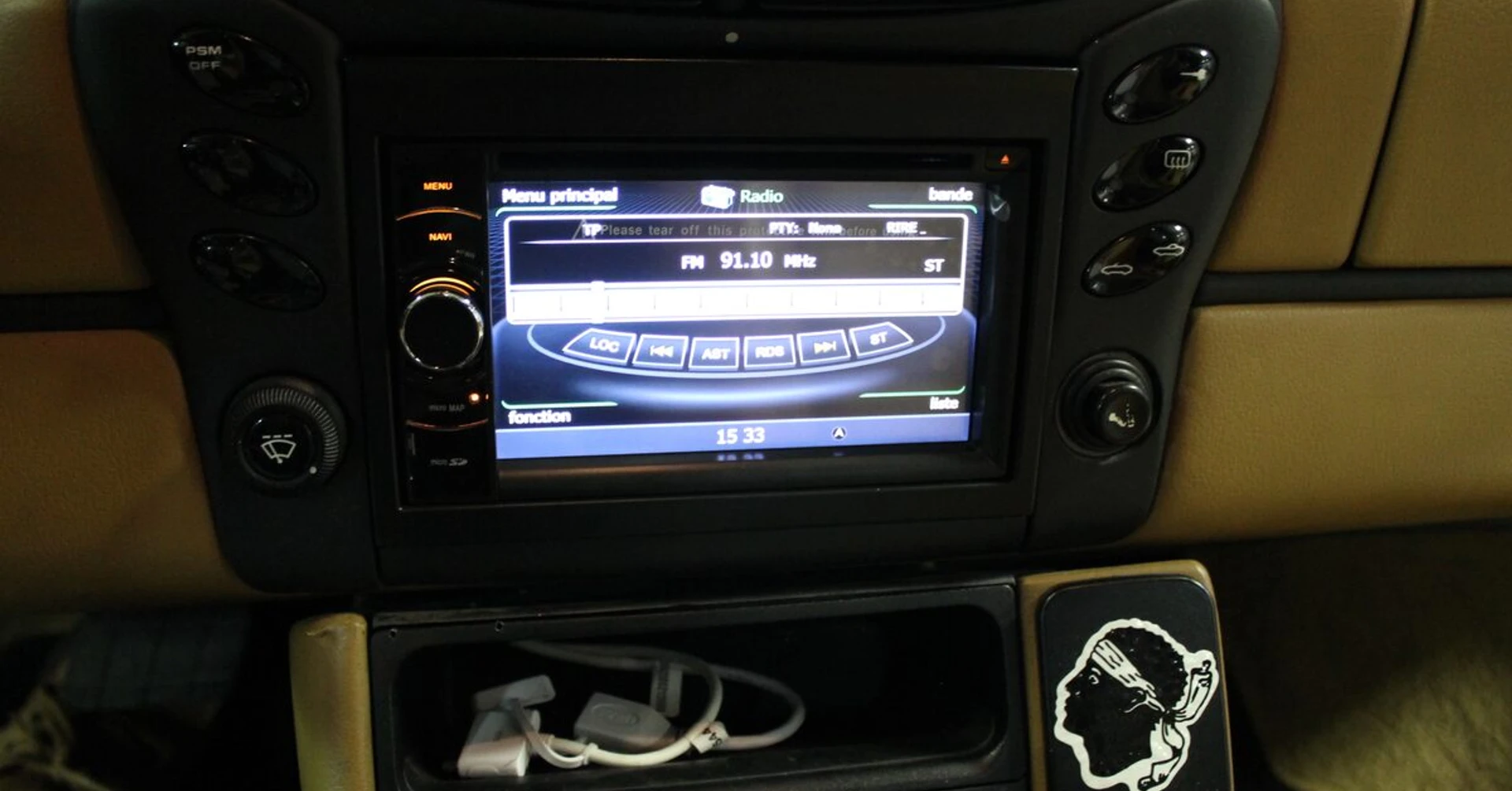 Porsche Boxster S : autoradio GPS, Bluetooth et radars