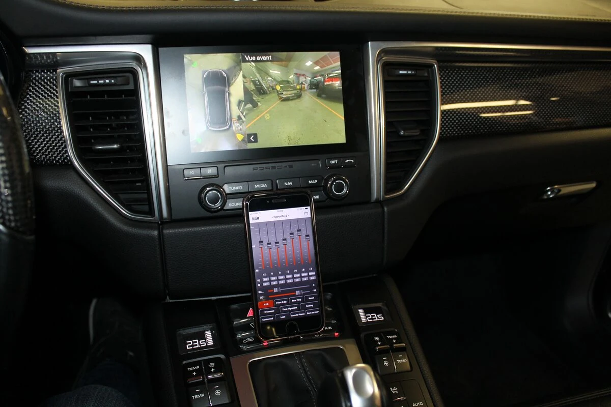 Porsche Macan : amplificateur BLAM RA704DSP Pro