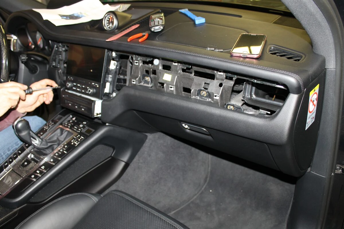 Porsche Macan : amplificateur BLAM RA704DSP Pro
