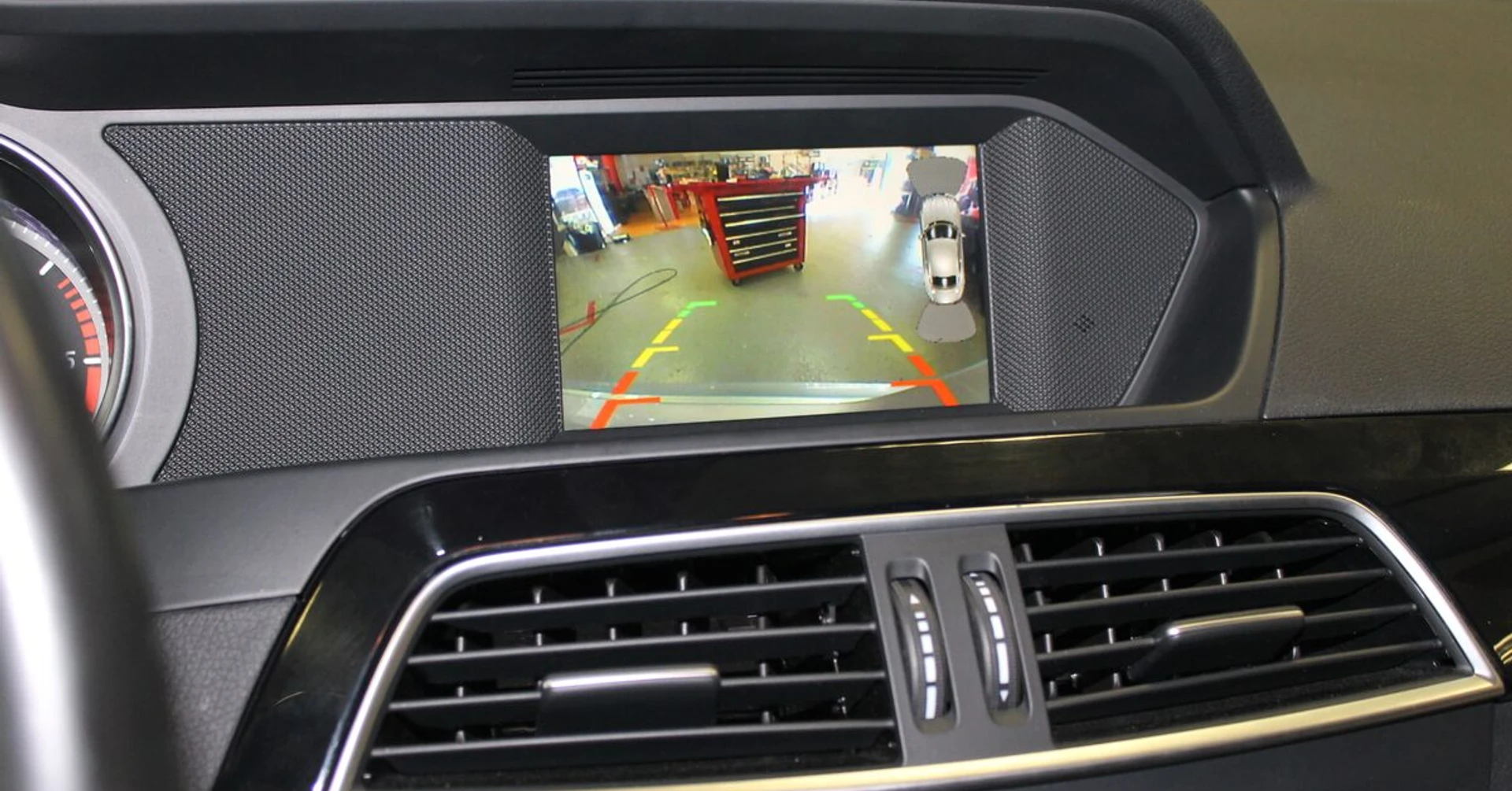 Mercedes Classe C : caméra de recul et radars arrière