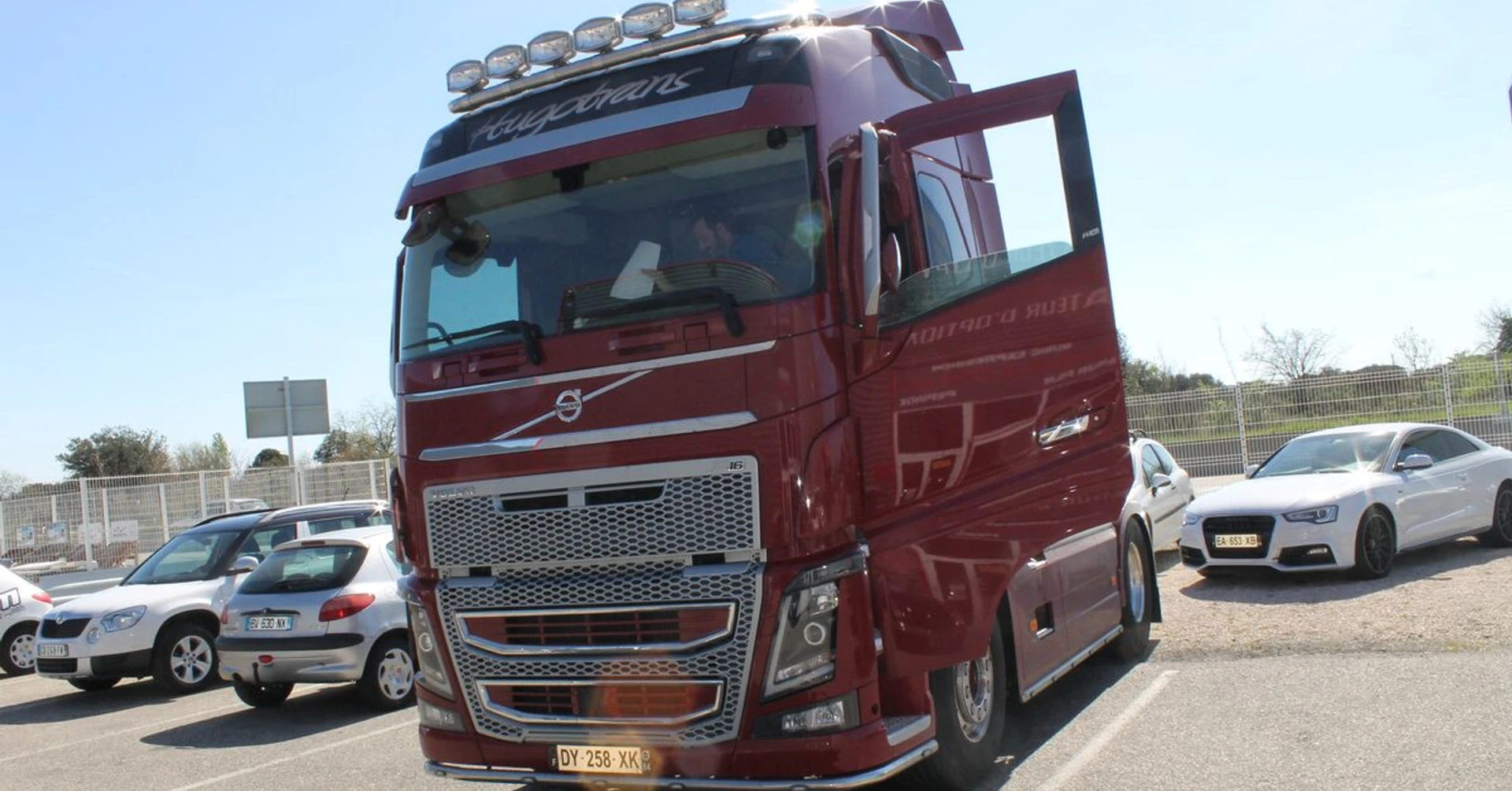 Camion Volvo : autoradio GPS Kenwood cartographie PL