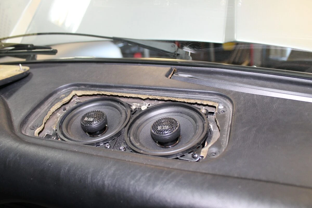 Porsche 911 T : haut-parleurs BLAM et streaming Bluetooth, look d'origine