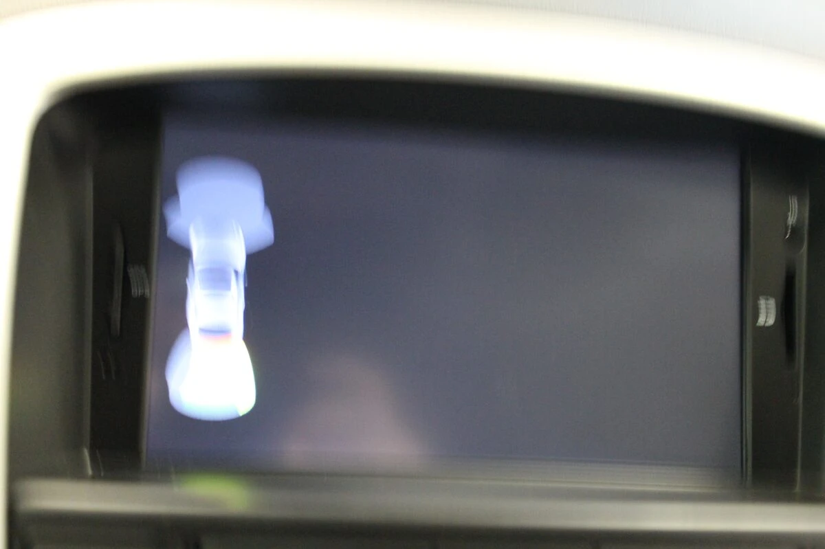Opel Astra J : autoradio GPS avec réglages de confort sur écran tactile
