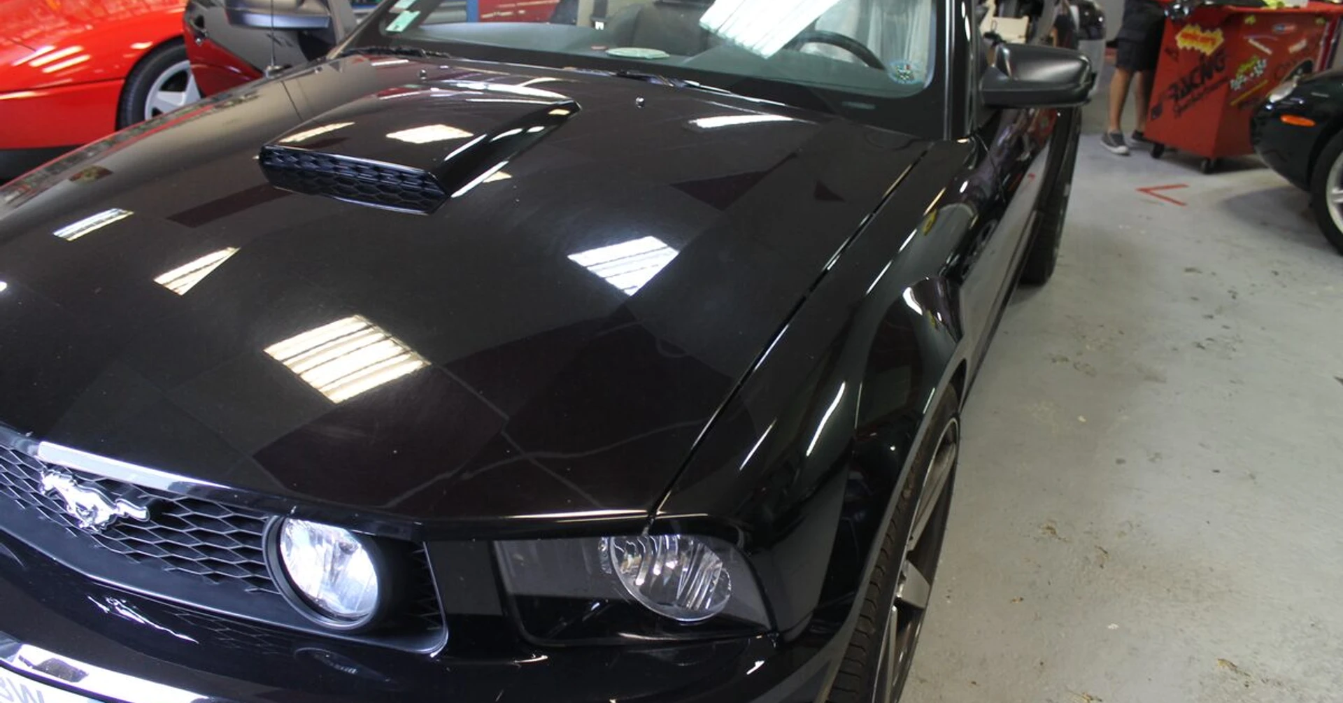 Ford Mustang 2007 : Kenwood DNX5170BTS et Apple CarPlay