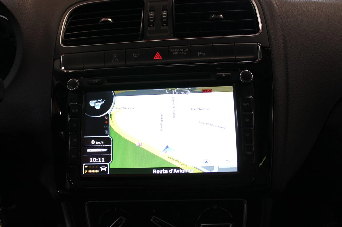 Volkswagen Polo 2015 : création d'un GPS complet sur l'origine