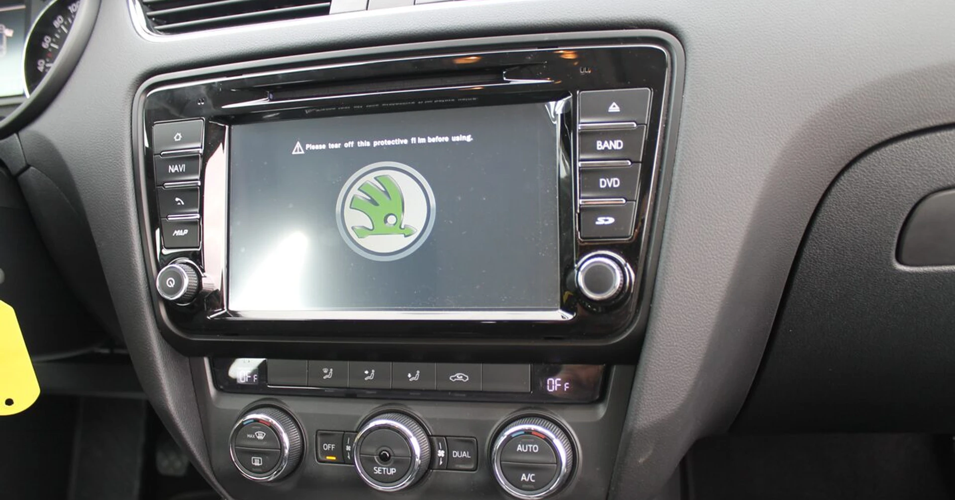 Skoda Octavia 3 : GPS, USB, Bluetooth et CAN bus