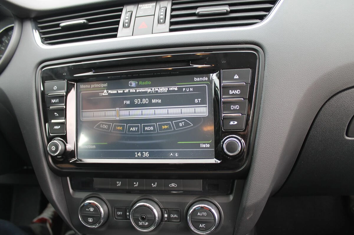 Skoda Octavia 3 : GPS et reprogrammation CAN bus