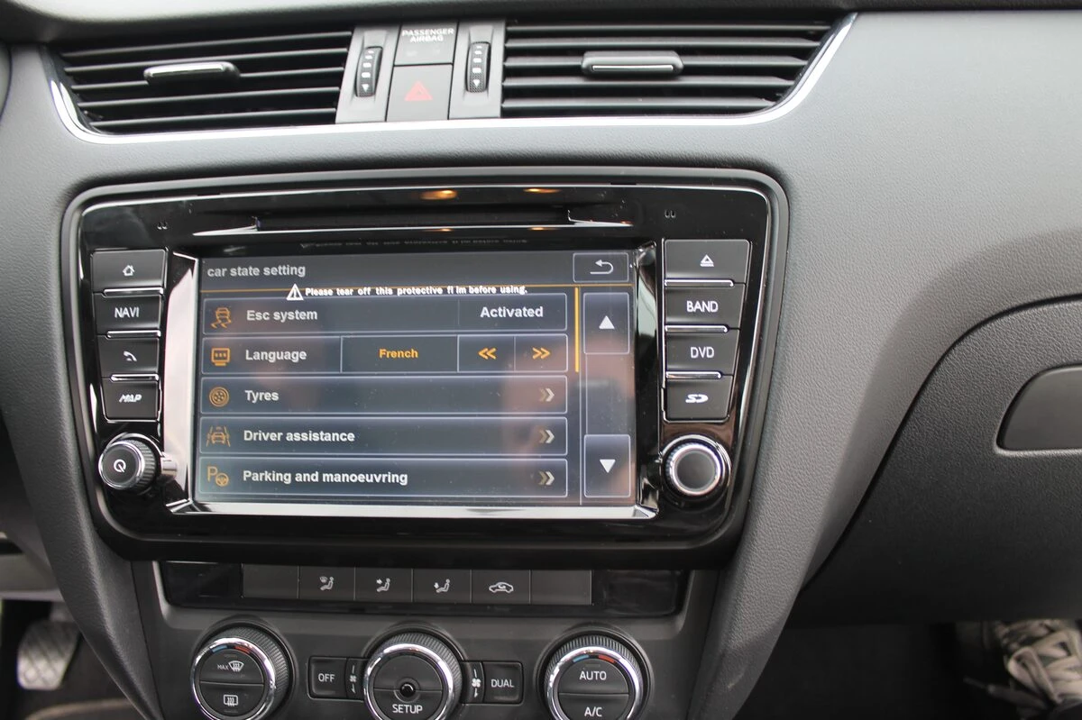 Skoda Octavia 3 : GPS et reprogrammation CAN bus