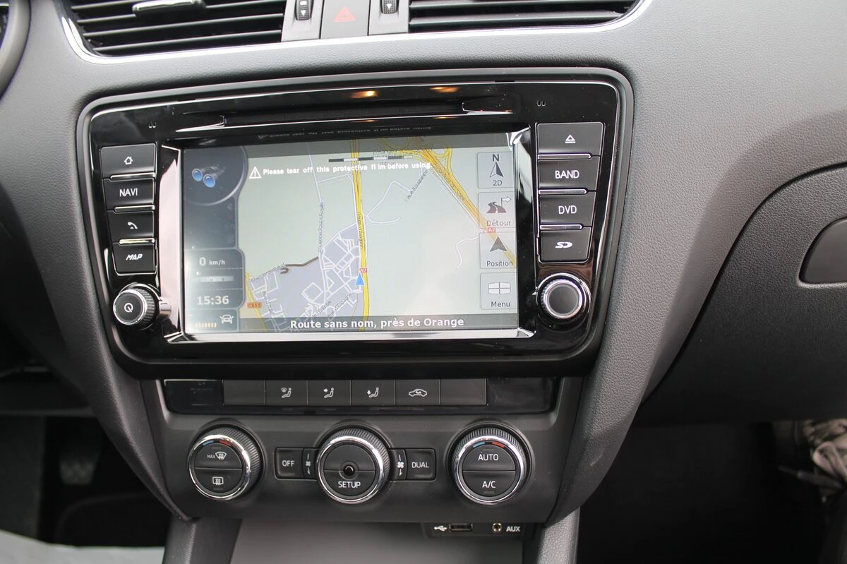 Skoda Octavia 3 : GPS et reprogrammation CAN bus