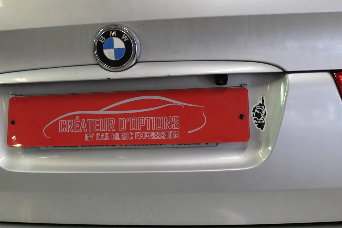 BMW X5 : autoradio GPS avec caméra de recul et TNT