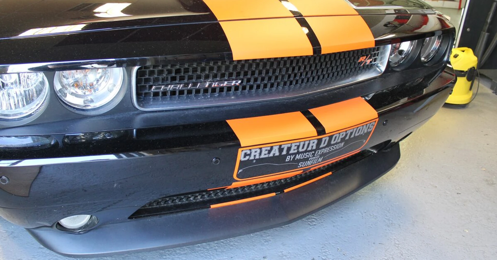 Dodge Challenger : sono BLAM, GPS Alpine et caisson Axton