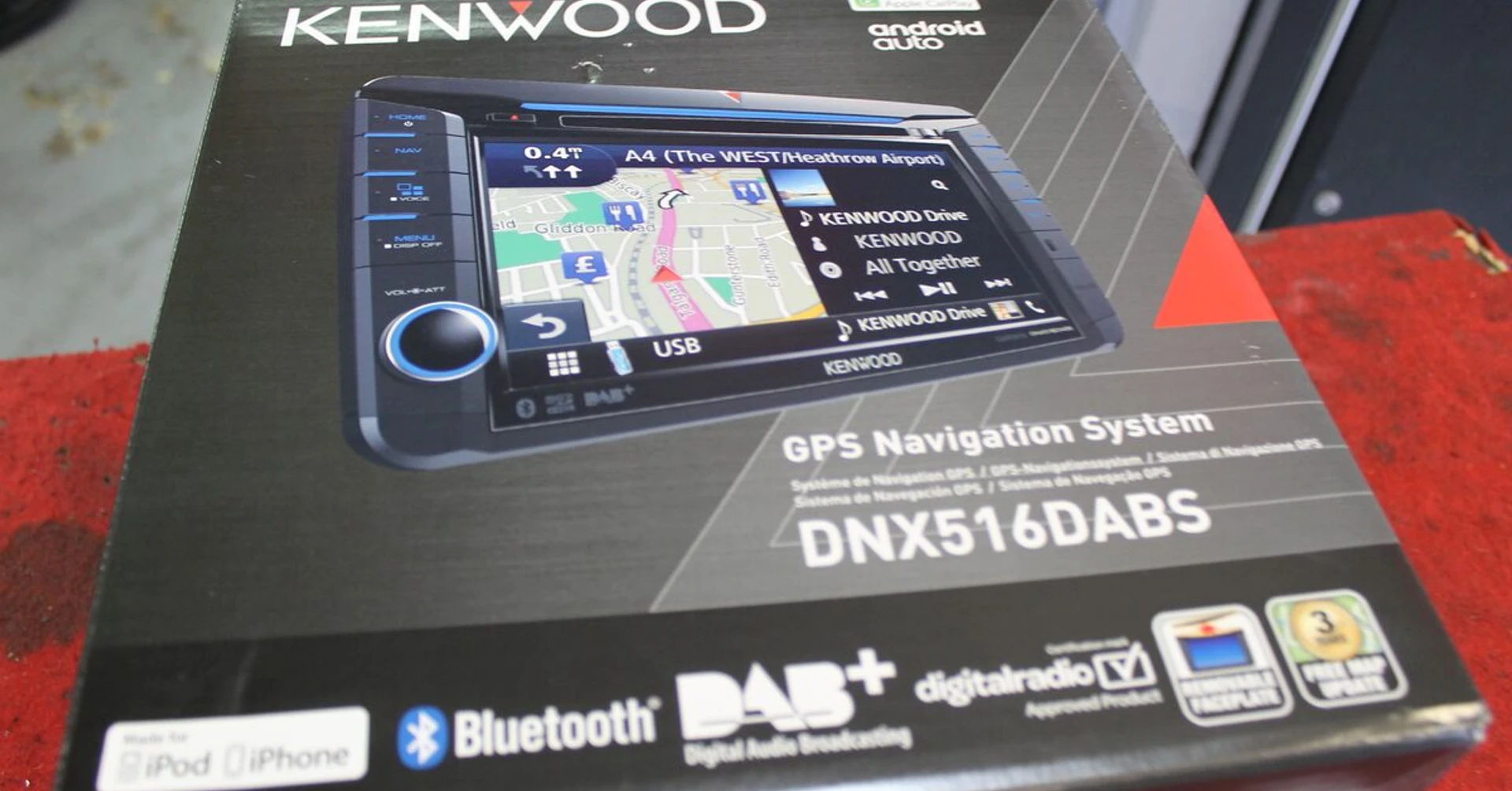 VW T5 : autoradio GPS Kenwood DNX516DABS et caméra
