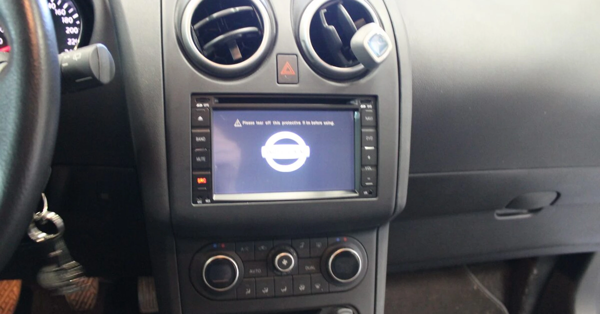 Nissan Qashqai : GPS, caméra de recul et commandes au volant