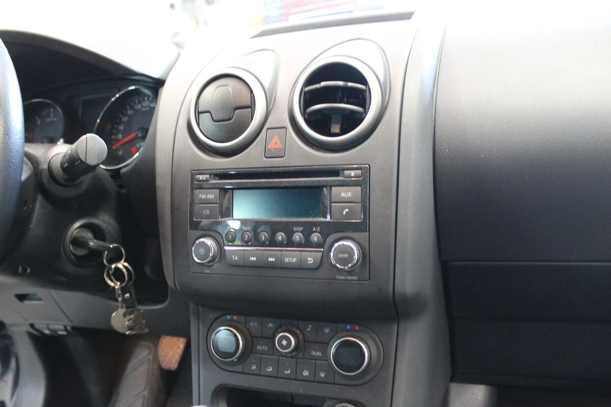 Nissan Qashqai : GPS, caméra de recul et commandes au volant