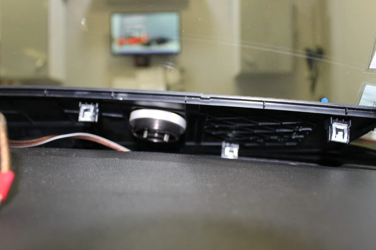 Dodge Challenger : sonorisation BLAM, navigation Alpine et caisson Axton