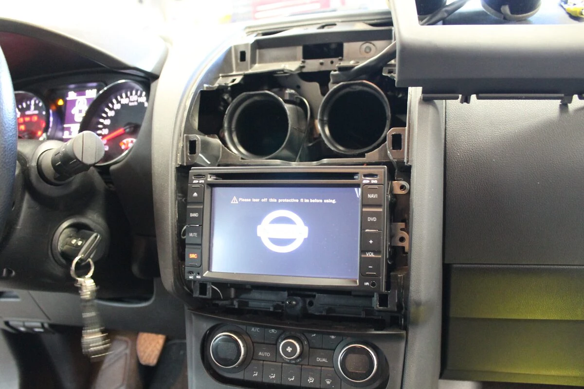 Nissan Qashqai : GPS, caméra de recul et commandes au volant