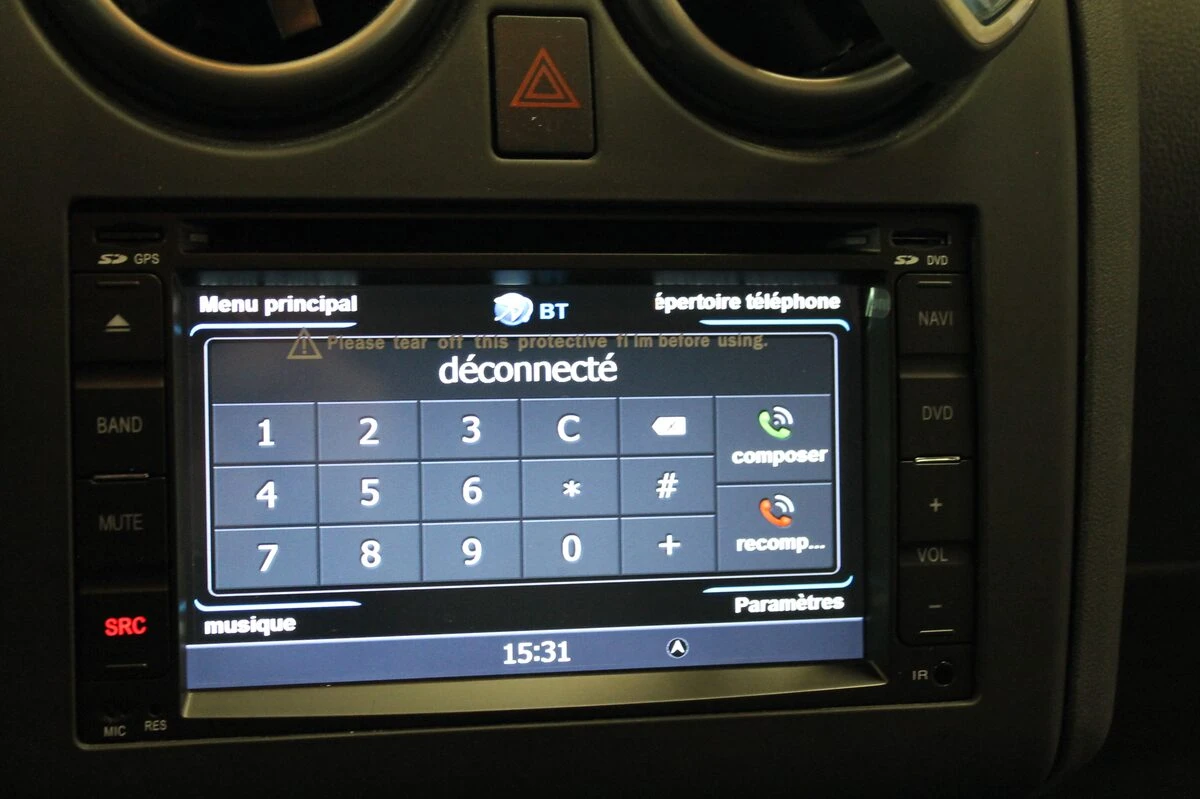 Nissan Qashqai : GPS, caméra de recul et commandes au volant