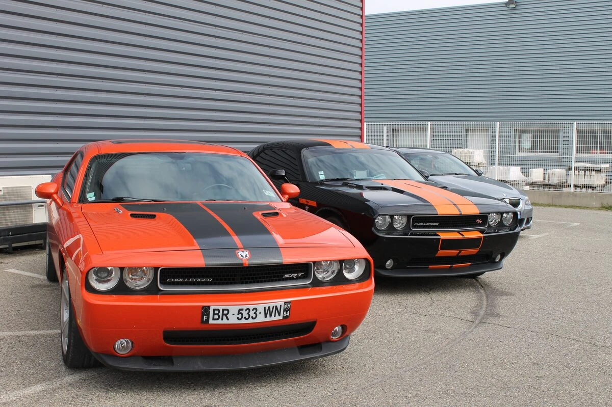Dodge Challenger : sonorisation BLAM, navigation Alpine et caisson Axton
