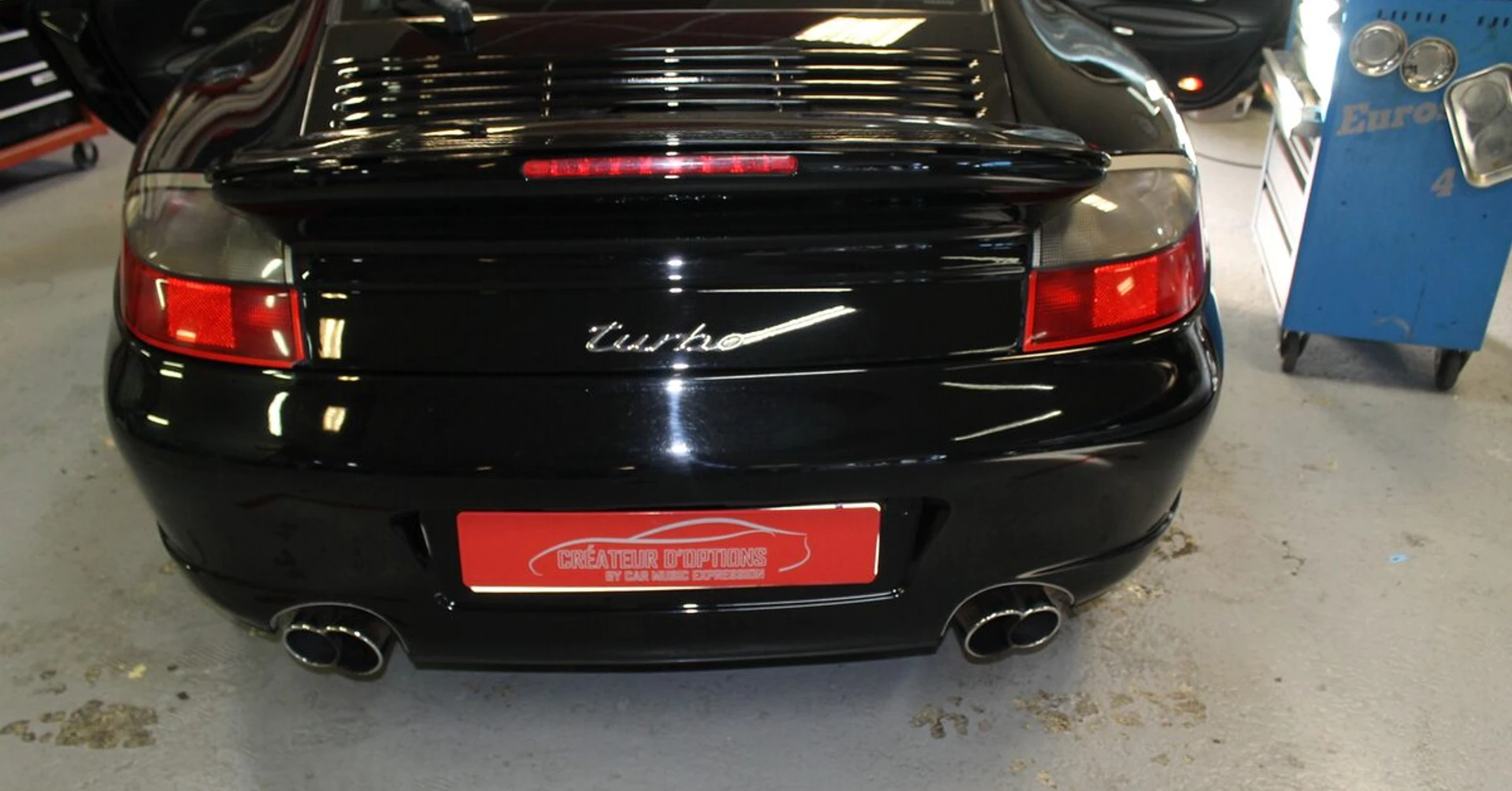 Porsche 996 Turbo : autoradio GPS Kenwood et Spotify