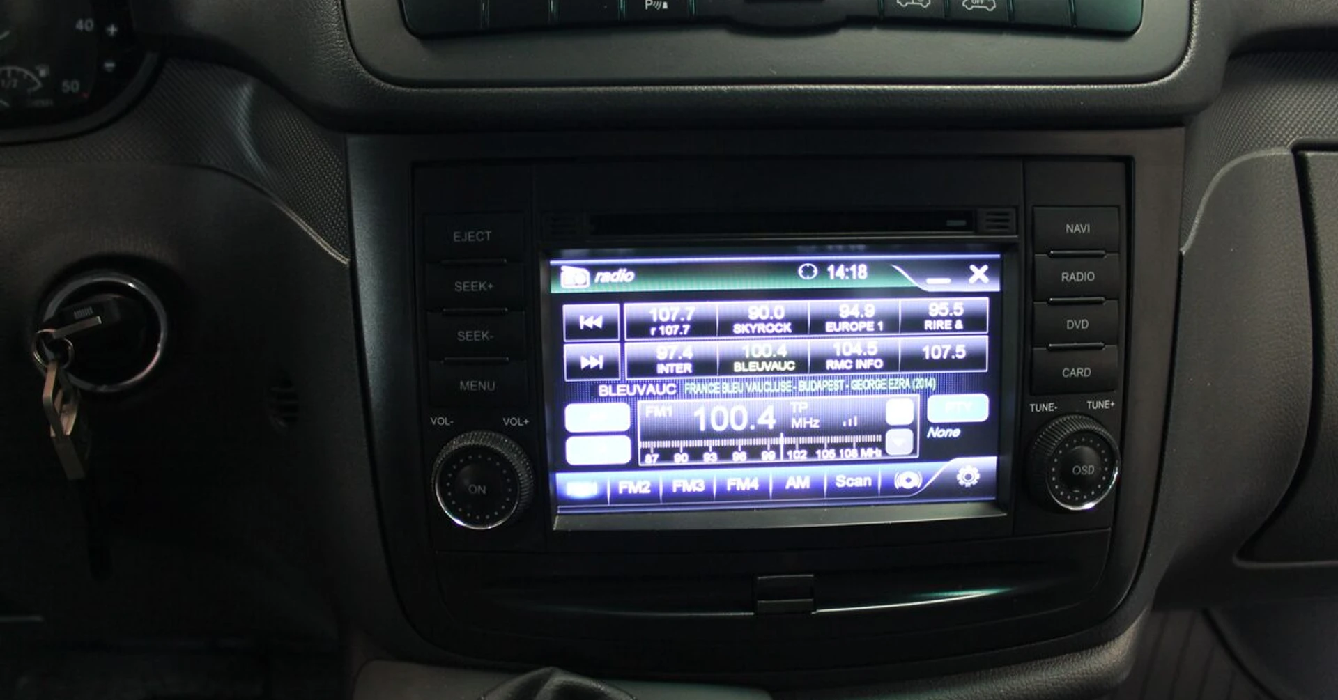 Mercedes Vito : GPS Europe et caméra de recul