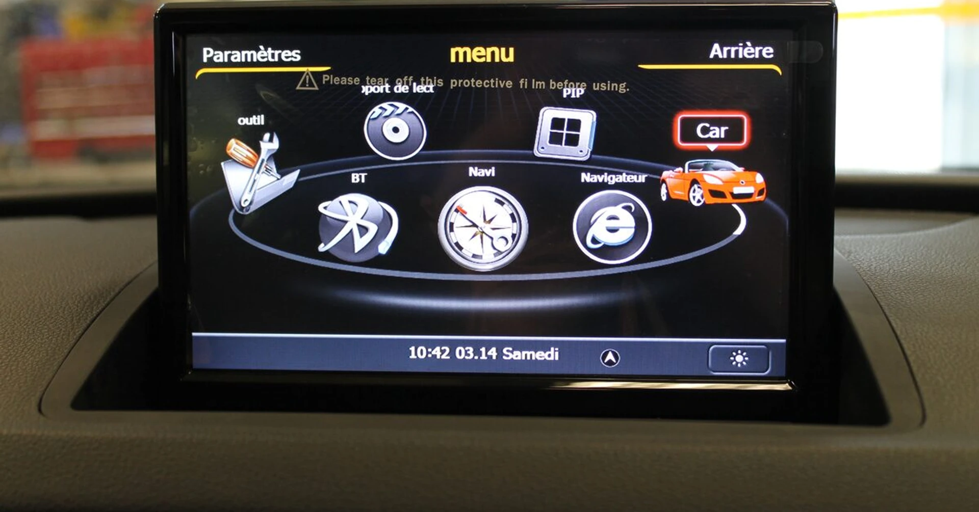 Audi Q3 2015 : écran GPS style origine, USB et iPod