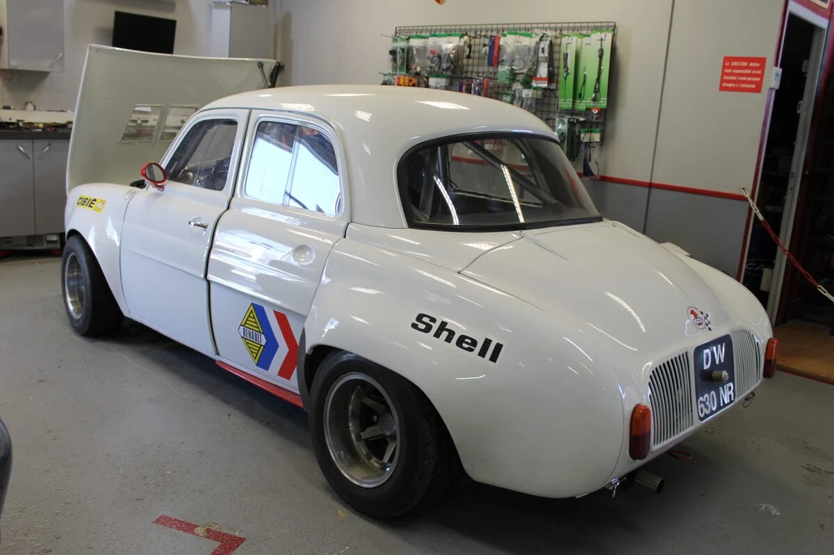 Renault Dauphine : trip master, électricité et kit freins racing