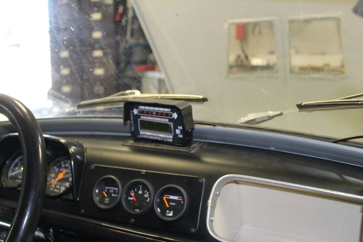 Renault Dauphine : trip master, électricité et kit freins racing