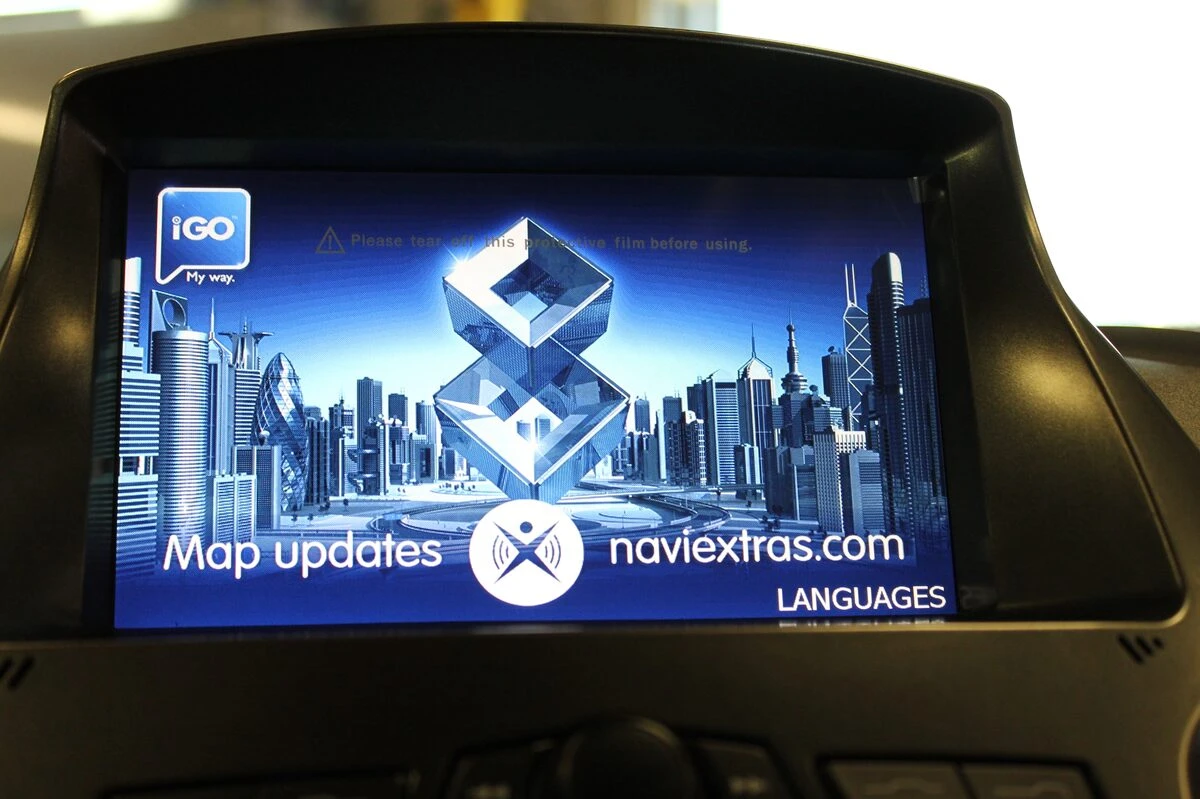 Ford Ranger 2016 : autoradio GPS multimédia et caméra de recul