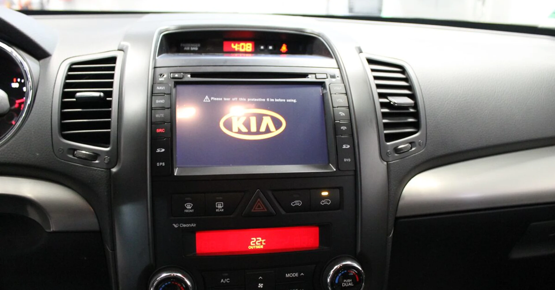 Kia Sorento 2012 : autoradio GPS avec radars