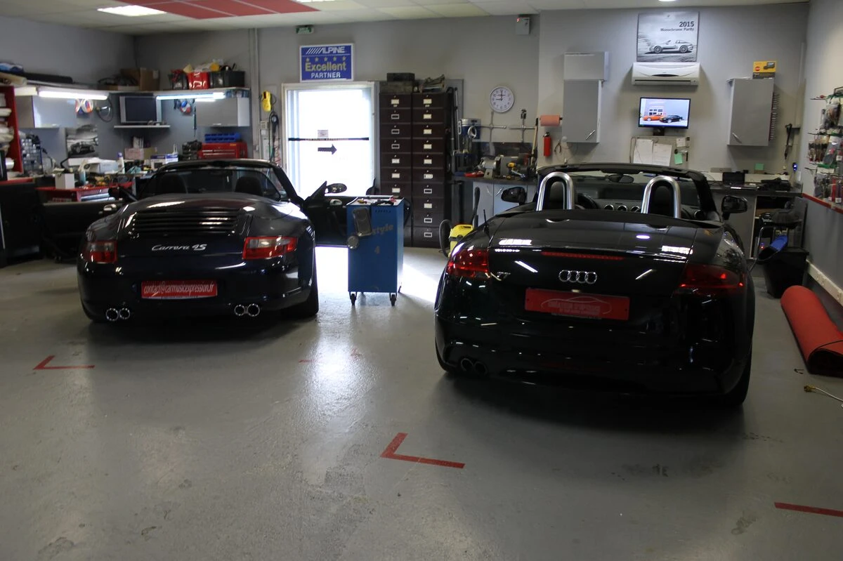 Audi TT : autoradio GPS avec DVD, USB et Bluetooth