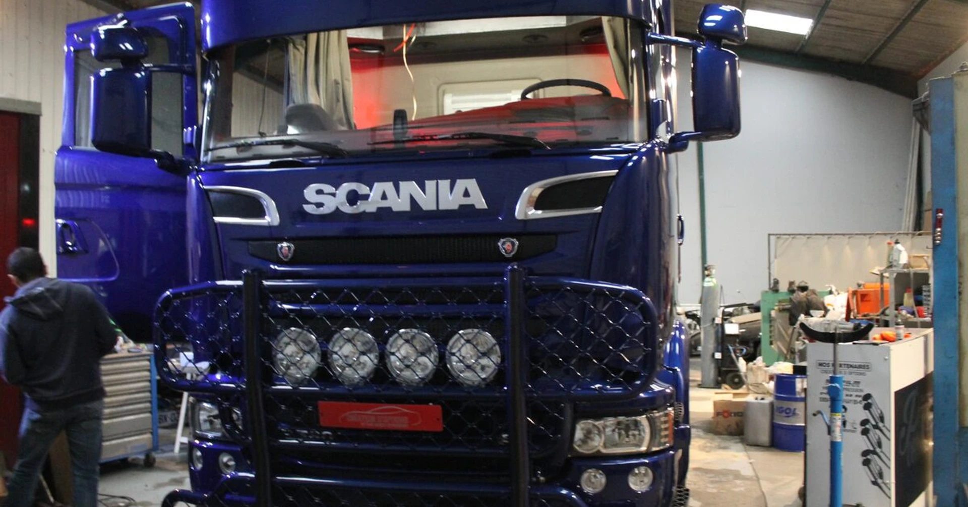 Scania : GPS poids lourd Alpine et son Rockford Fosgate