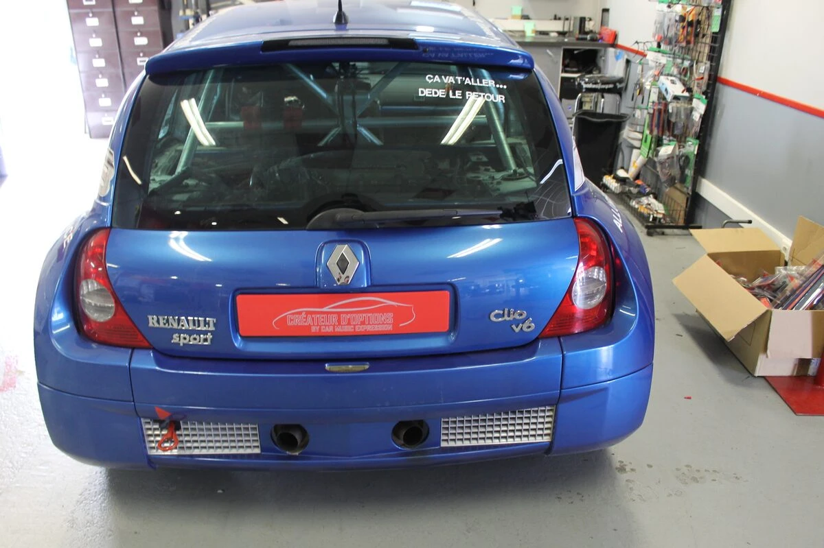 Renault Clio V6 : échappement inox sur mesure signé Pepinox