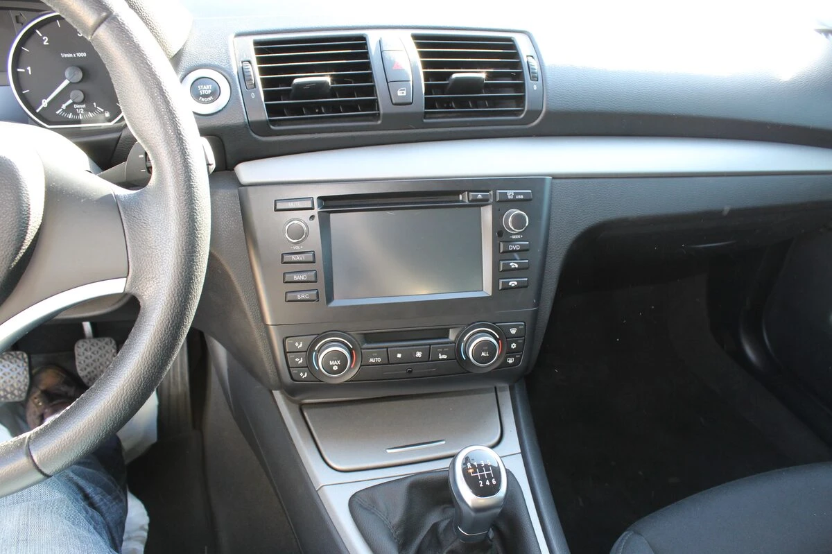 BMW Série 1 : autoradio GPS type origine avec DVD et Bluetooth