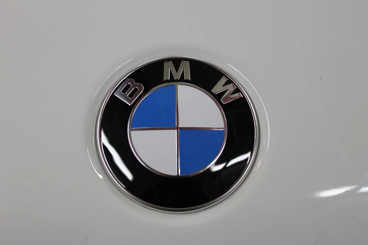 BMW Série 1 : autoradio GPS type origine avec DVD et Bluetooth
